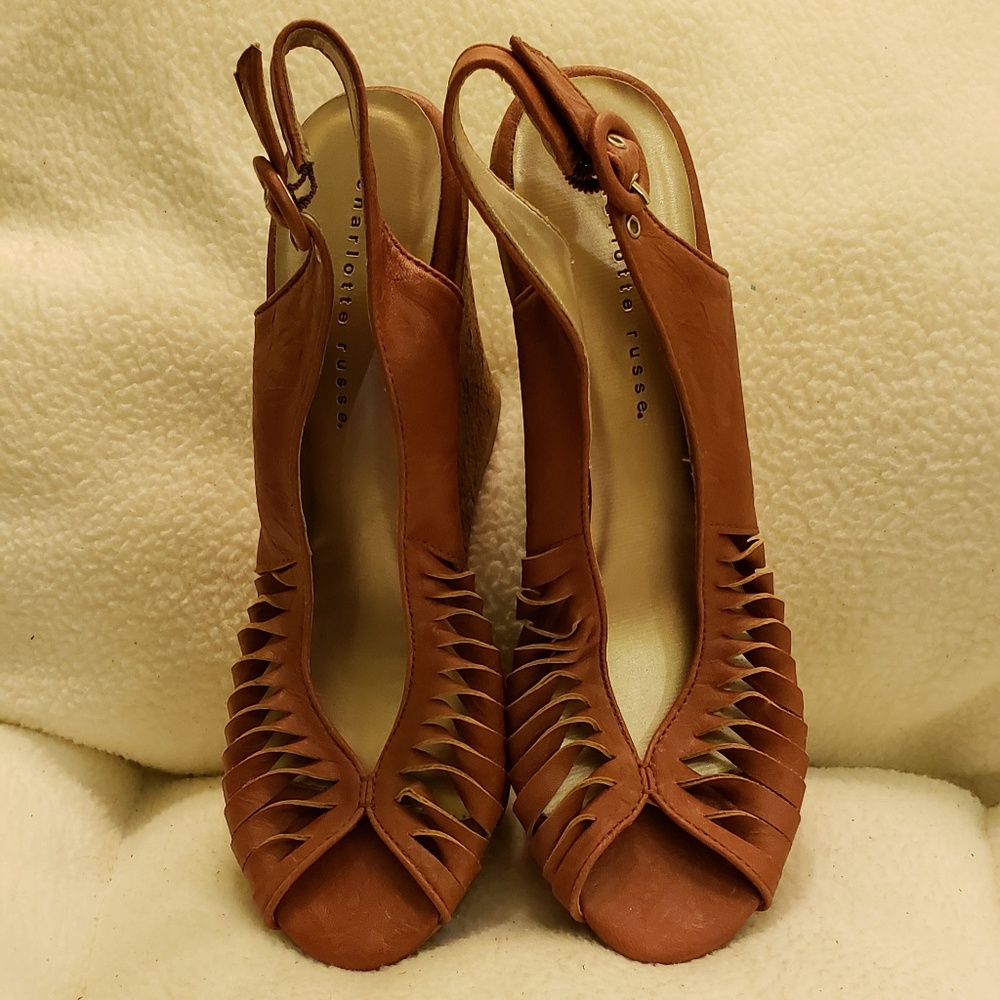 Charlotte Russe Chestnut Brown Wedges
